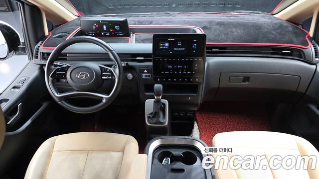 Hyundai Staria L3.5 Cargo 5-Seater — photo 1 of 30