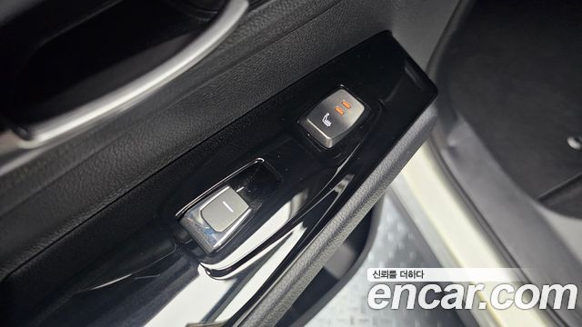 2021 KG_Mobility_Ssangyong KORANDO Gasoline 1.5 2WD C5, photograph 3