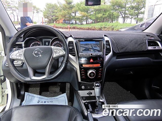 KG_Mobility_Ssangyong TIBOLI LX 2WD — photo 1 of 20