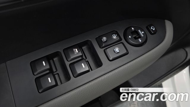 Kia RAY Signature — photo 1 of 32