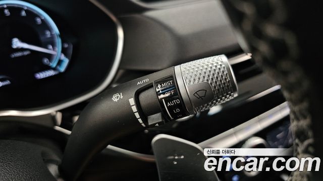Genesis G80 Gasoline 2.5 Turbo AWD — photo 1 of 34