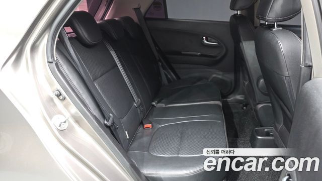 Kia morning Deluxe special — photo 1 of 36