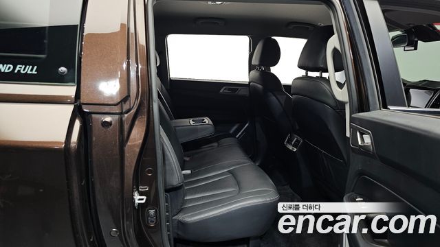 KG_Mobility_Ssangyong Rexton Diesel 2.2 4WD — photo 1 of 20