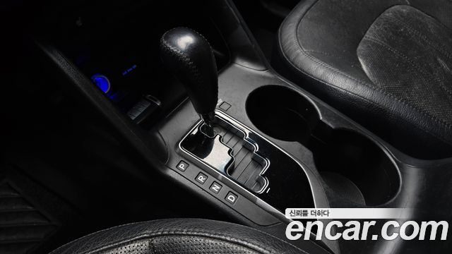 2012 Hyundai Tucson Diesel 2WD LX20, photograph 3