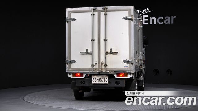 ChevroletGMDaewoo labo Semi-Refrigerated Van-Truck — photo 1 of 20