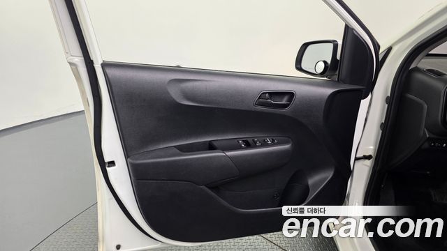 Kia morning Van — photo 1 of 32
