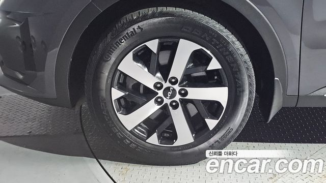 Kia Sorento Gasoline 2.5T 4WD — photo 1 of 31