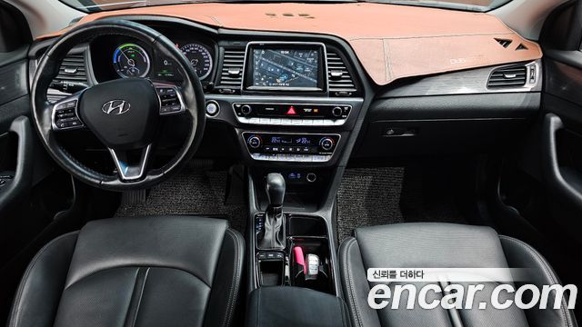 2017 Hyundai Sonata 2.0 Plug-in HEV, photograph 11