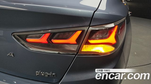 2017 Hyundai Sonata 2.0 Plug-in HEV, photograph 9
