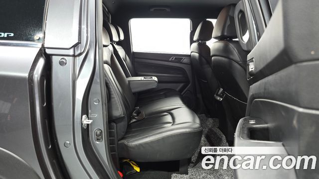 KG_Mobility_Ssangyong Rexton Diesel 2.2 4WD — photo 1 of 32
