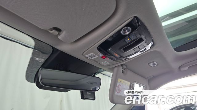 Kia Sorento Gasoline 2.5T 2WD — photo 1 of 33
