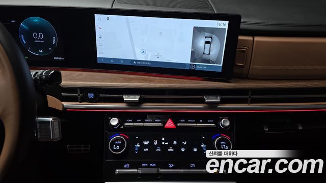 Hyundai Santafe HEV 1.6 2WD — photo 1 of 31