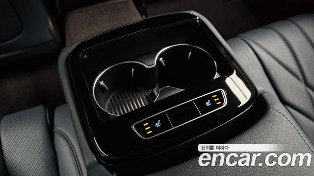 Genesis G80 Gasoline 2.5 Turbo AWD — photo 1 of 31
