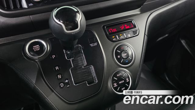 Kia RAY Signature — photo 1 of 30