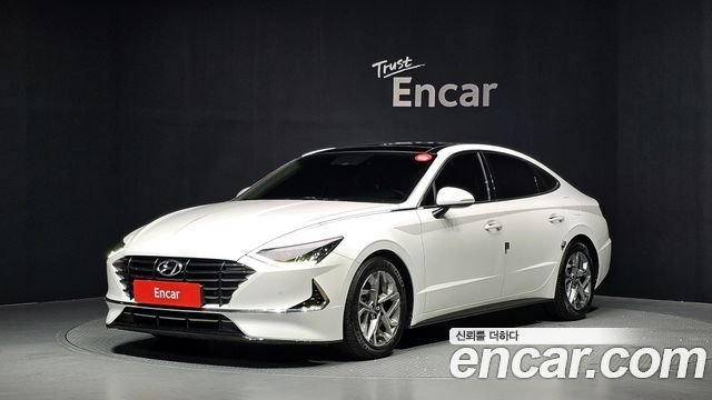Hyundai Sonata 2.0 — photo 1 of 31