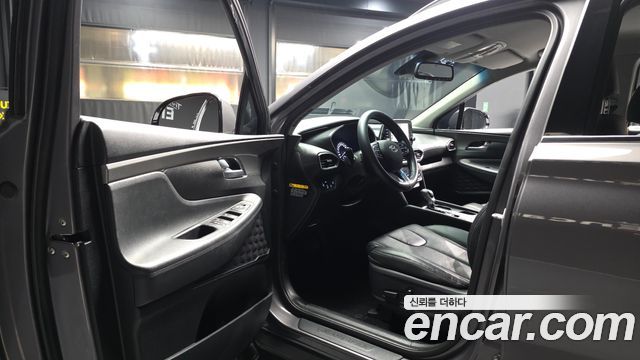 Hyundai Santafe Diesel 2.0 2WD — photo 1 of 38