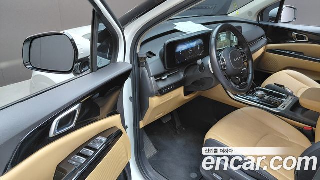Kia Canival Diesel 9-Seater Noblesse