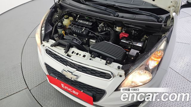 2013 ChevroletGMDaewoo Spark LT, photograph 11