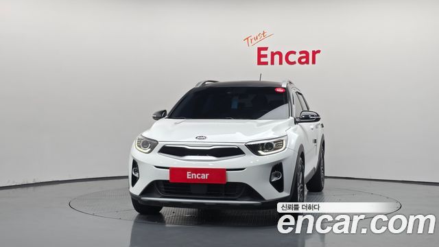 Kia Stonic Diesel 1.6 — photo 1 of 31