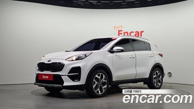 Kia Sportage Gasoline — photo 1 of 33