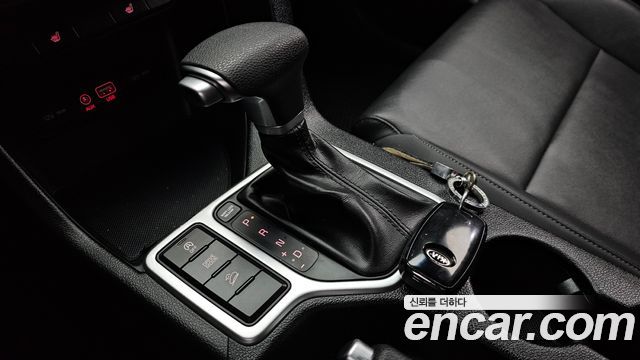 Kia Sportage Diesel 1.7 2WD Trendy — photo 1 of 31