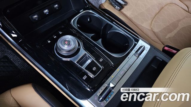 Kia Canival Diesel 9-Seater Noblesse — photo 1 of 30