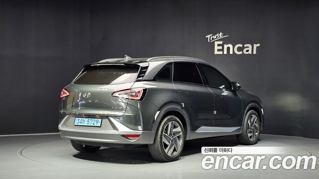 Hyundai Nexo Premium — photo 1 of 37