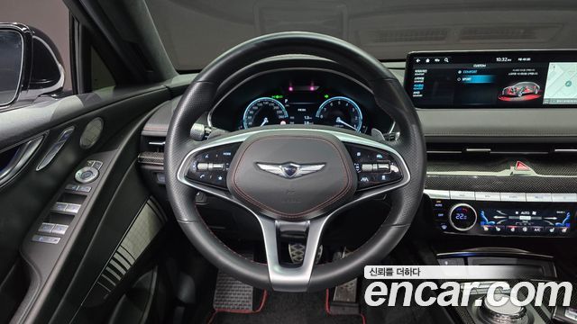 Genesis G80 Gasoline 2.5 Turbo AWD — photo 1 of 31