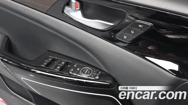 Kia K7 3.0 GDI Limited — photo 1 of 31