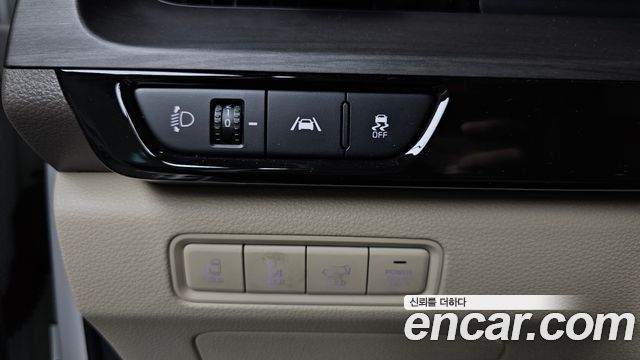 2022 Kia Canival Diesel 9-Seater Noblesse, photograph 6