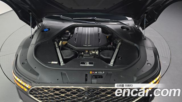 Genesis G90 Gasoline 3.5 Turbo AWD — photo 1 of 31