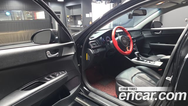 2016 Kia K5 Noblesse, photograph 2