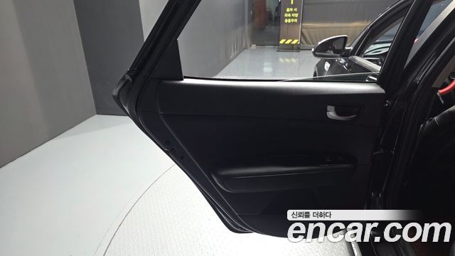 2016 Kia K5 Noblesse, photograph 5