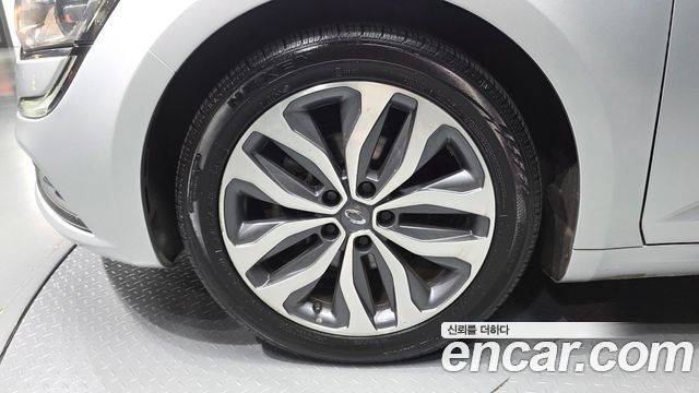 2017 Renault-KoreaSamsung SM6 1.5 dCi LE, photograph 3