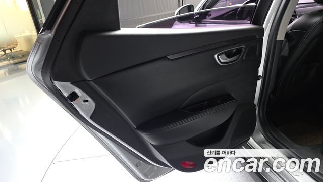 2017 Renault-KoreaSamsung SM6 1.5 dCi LE, photograph 2