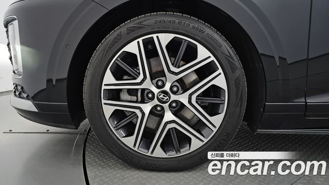 Hyundai Grandeur 3.5 Gasoline 2WD — photo 1 of 36