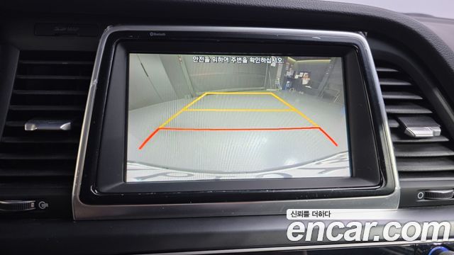 Hyundai Sonata 1.7 Diesel Style — photo 1 of 20