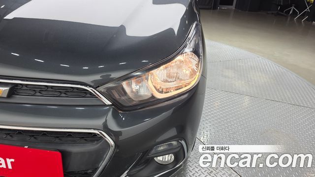 2016 ChevroletGMDaewoo Spark LTZ, photograph 10
