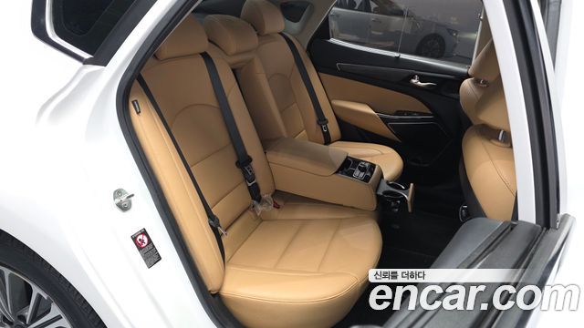 2019 Kia K7 Signature, photograph 11