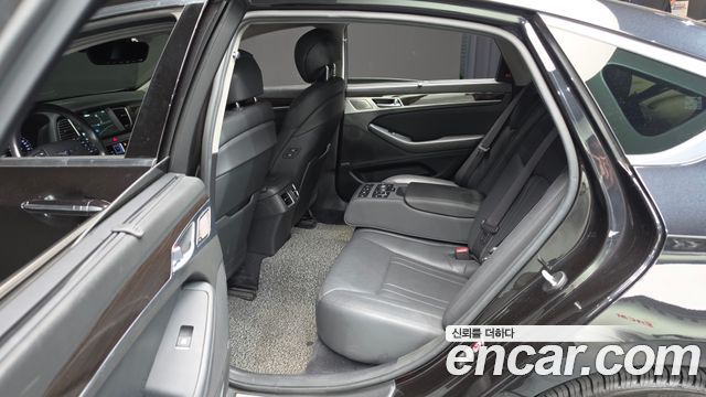 Genesis G80 3.3 GDI AWD — photo 1 of 34