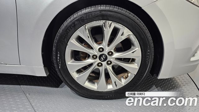 Hyundai Grandeur HG240 Luxury — photo 1 of 32
