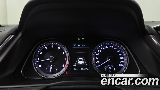 Hyundai Sonata 2.0 — photo 1 of 31