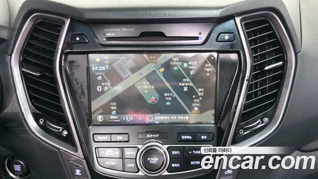 Hyundai Santafe Diesel(e-VGT) 2.2 4WD Exclusive — photo 1 of 32