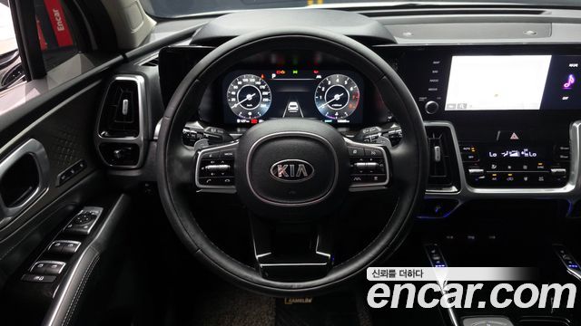 Kia Sorento Gasoline 2.5T 2WD — photo 1 of 31