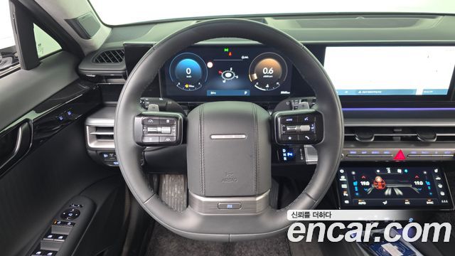 Hyundai Grandeur 2,5 Gasoline 2WD — photo 1 of 38
