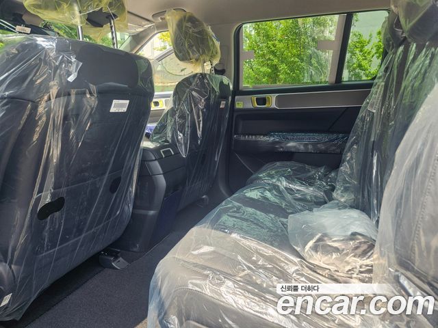 Hyundai Santafe HEV 1.6 4WD — photo 1 of 17