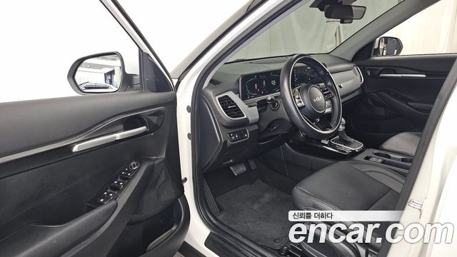 Kia Seltos Gasoline 2.0 2WD — photo 1 of 30