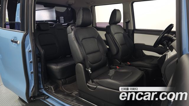 Kia RAY Prestige — photo 1 of 30