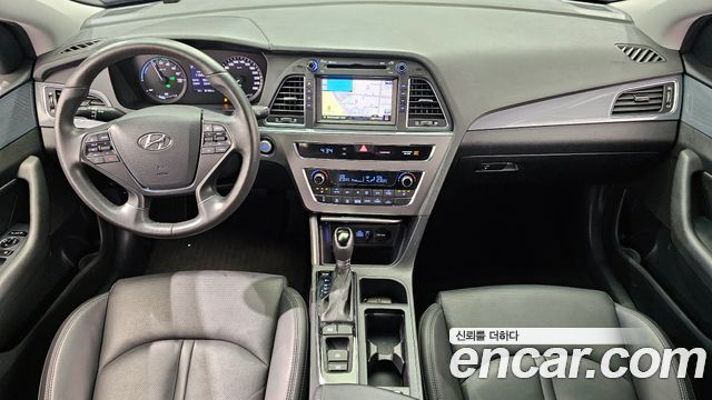 Hyundai Sonata 2.0 HEV — photo 1 of 20