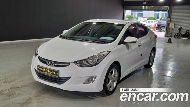 Hyundai AVANTE LPI M16 Premier — photo 1 of 18